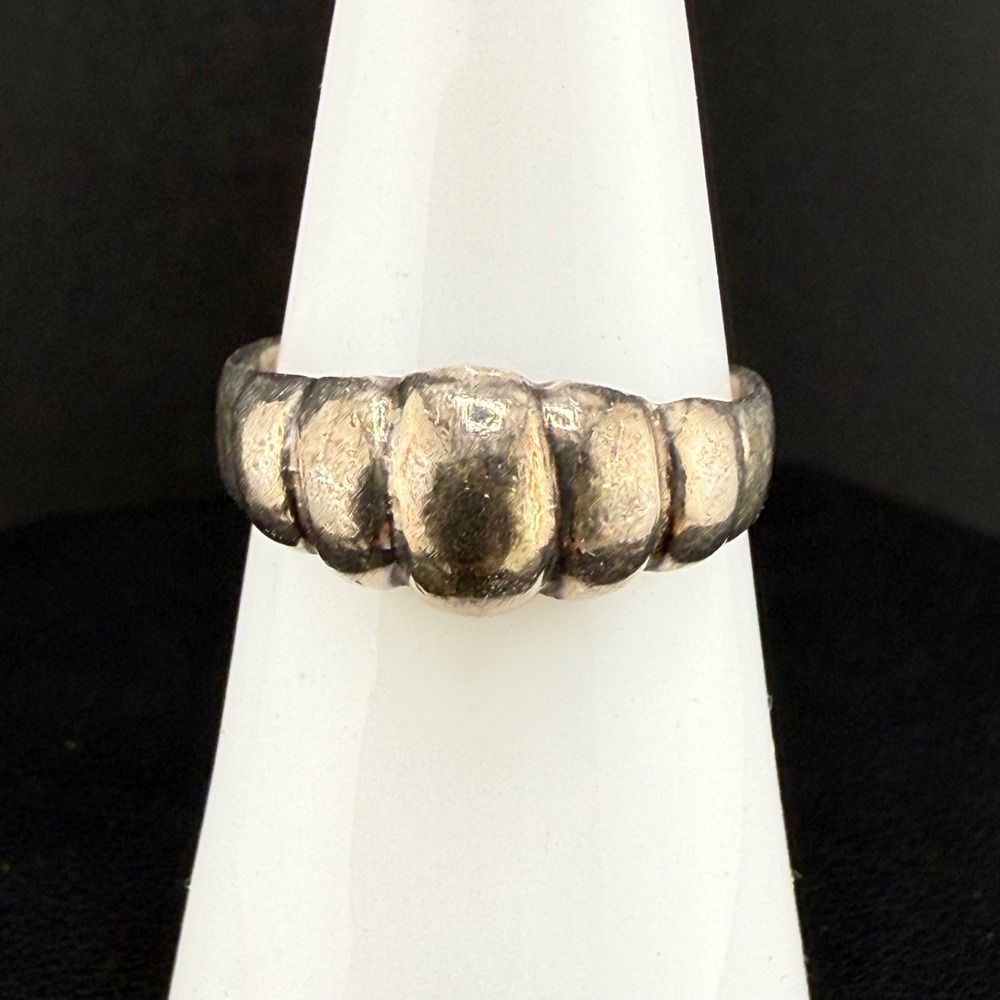 Vintage JC Ring Silver Sterling Dome Ribbed Signed 7